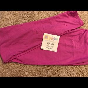 LuLaRoe Pink (solid) OS Leggings