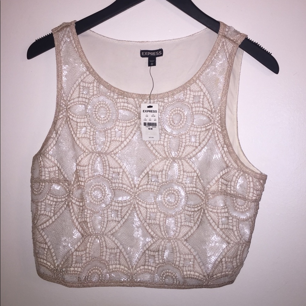 Express sleeveless top with sequence