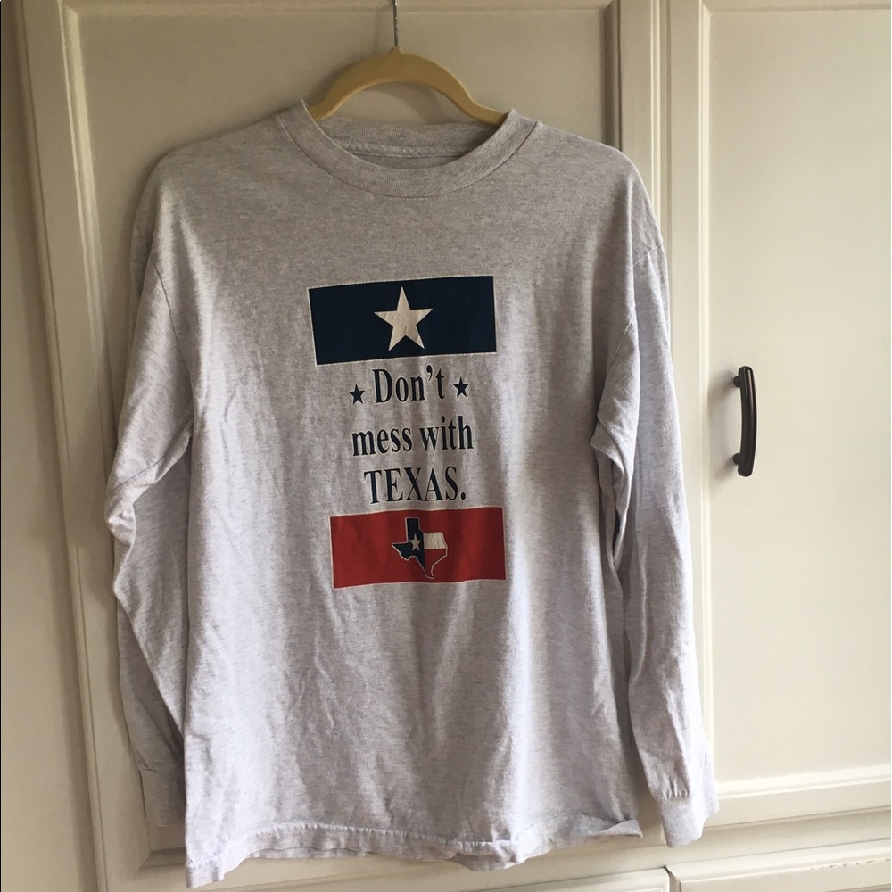 Adult small Don't mess with Texas t-shirt