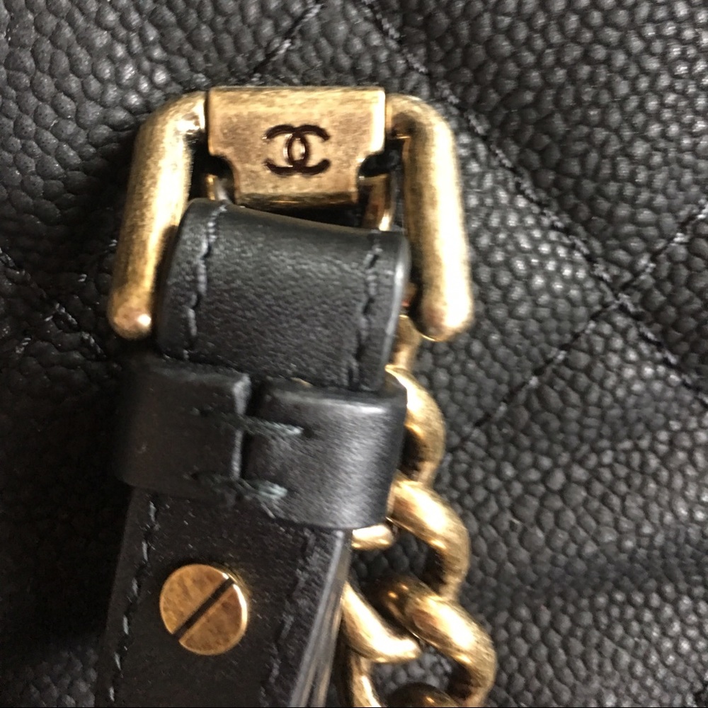 CHANEL black grand tote.  Comes with box and card - Picture 4 of 8