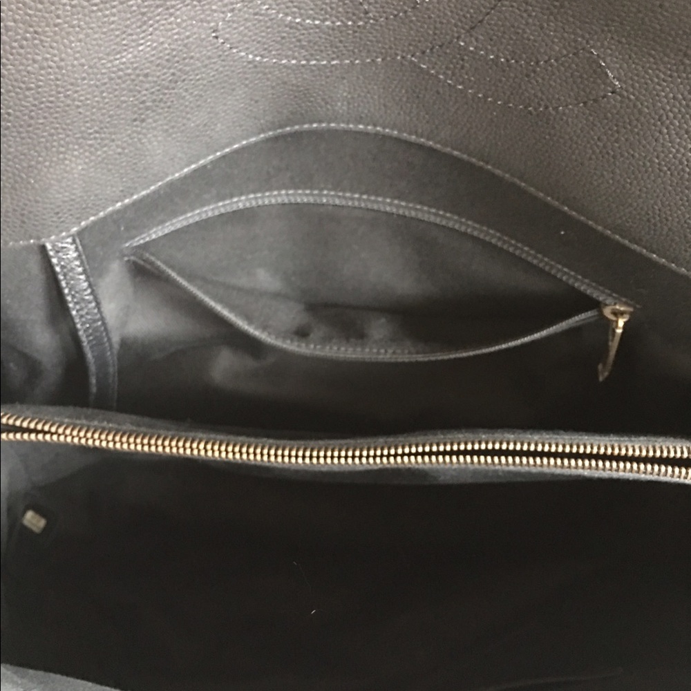 CHANEL black grand tote.  Comes with box and card - Picture 8 of 8