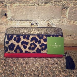 NWT kate spade mullins place lacey wallet