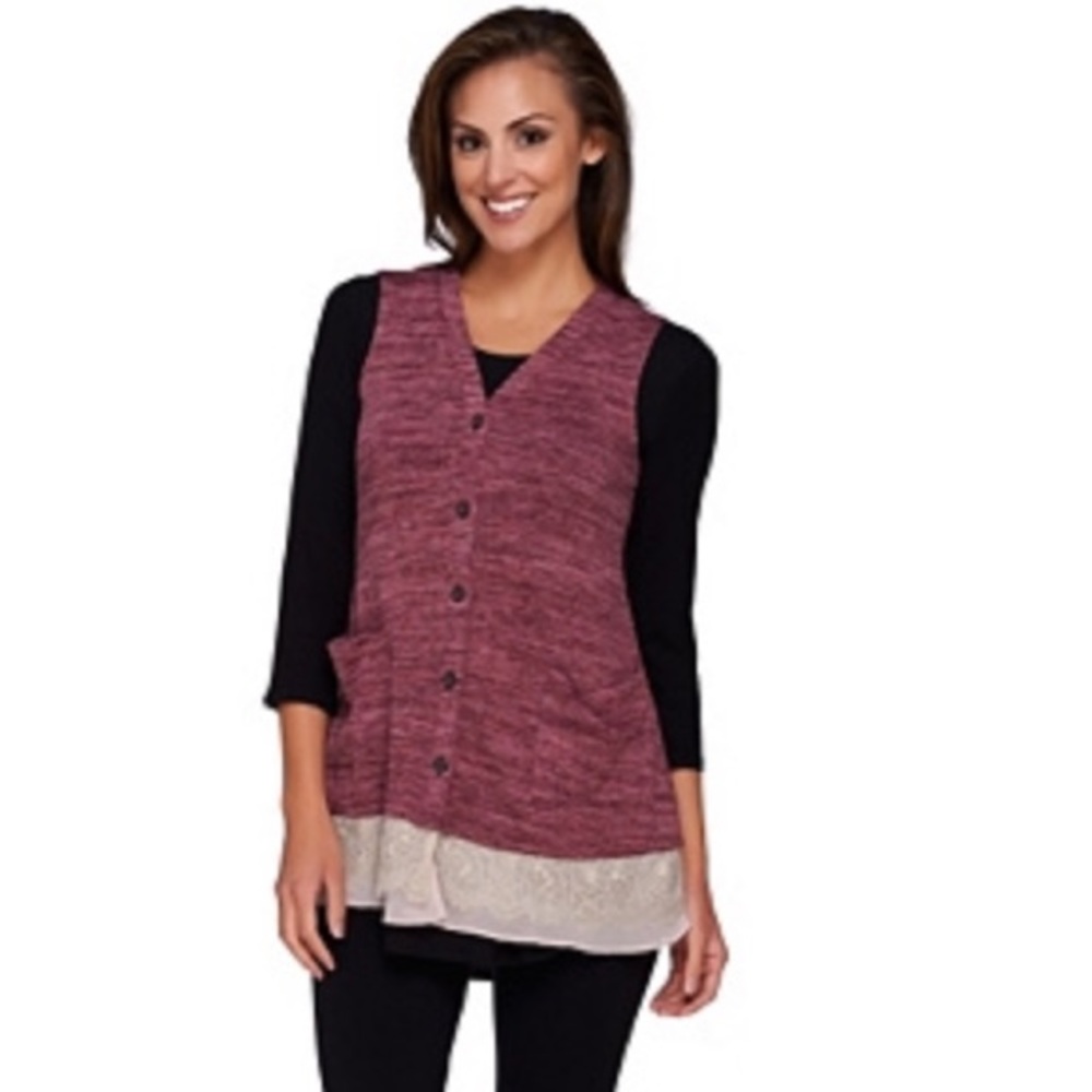 LOGO Knit Vest with Lace & Chiffon Hem