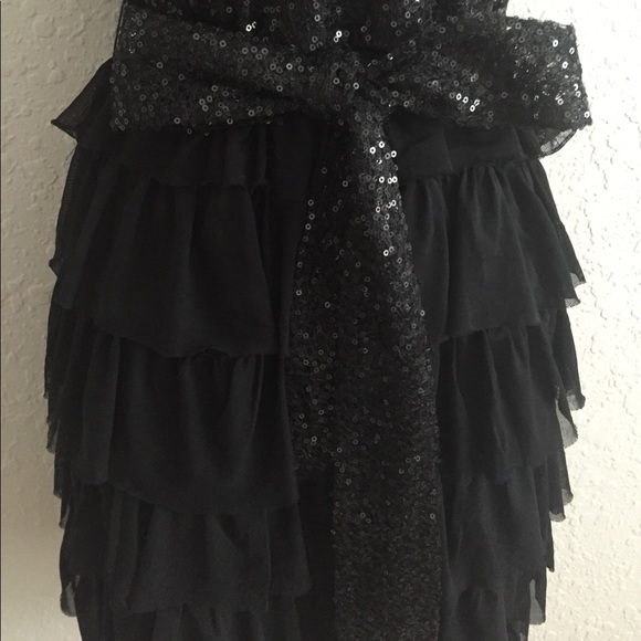 ❤️NWT: Black Ruffled Party Dress - Picture 3 of 4