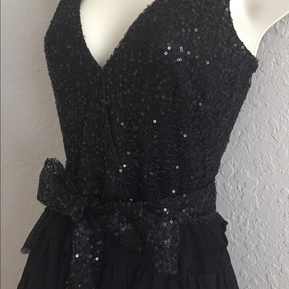❤️NWT: Black Ruffled Party Dress - Picture 4 of 4