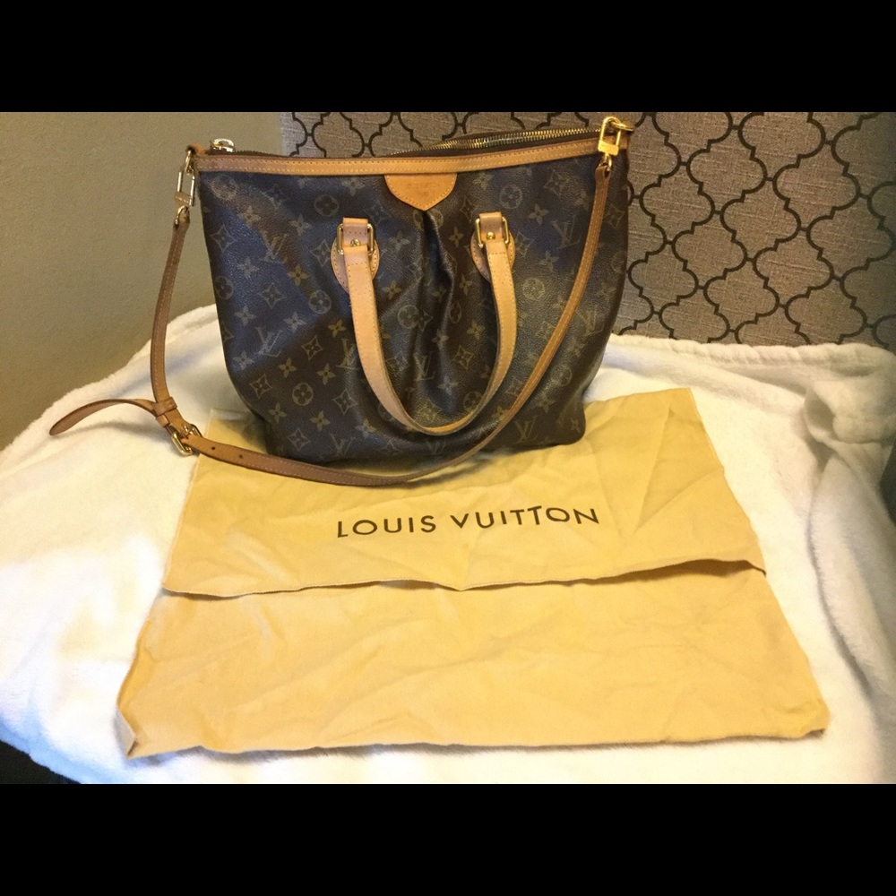 100% AUTHENTIC Louis Vuitton Palermo PM Bag
