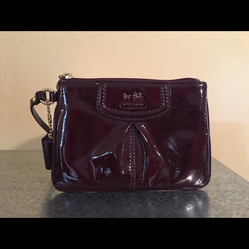 Coach Wristlet, great condition