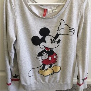 H&M+Disney, Mickey Mouse crew shirt