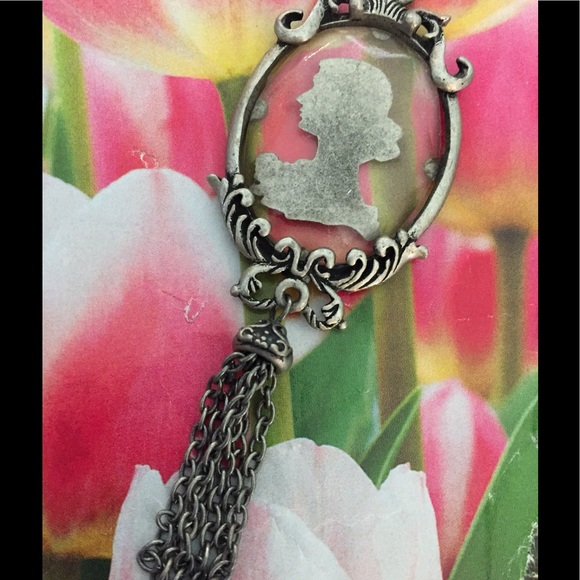 Jewelry - Cameo Silhouette Pendant With Tassle