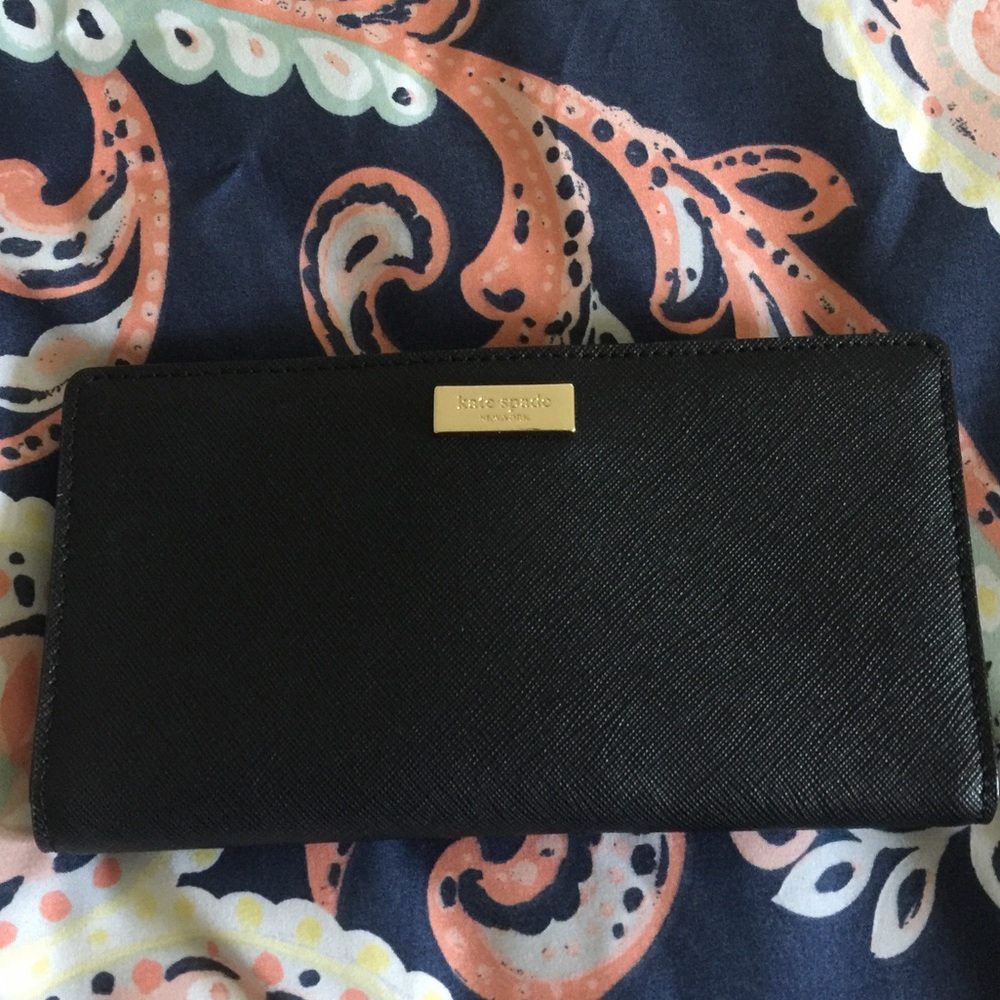 Kate Spade- (Black) Stacy Wallet