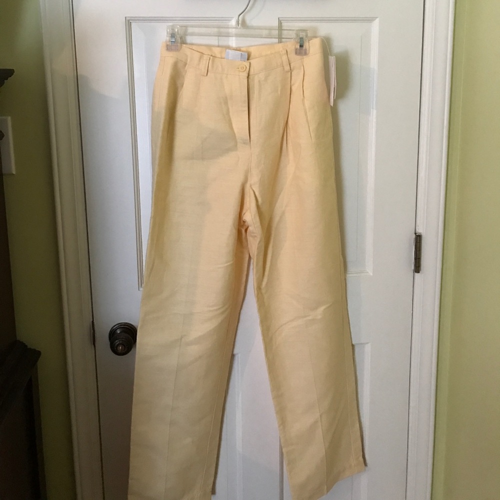 Beautiful yellow linen pants