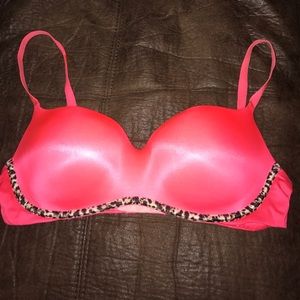 preowned Victoria secret bra 36C