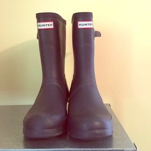 Dark navy/ black short Hunter boots