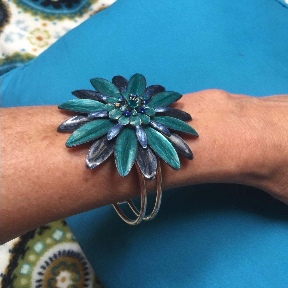 Peacock Petal Bracelet