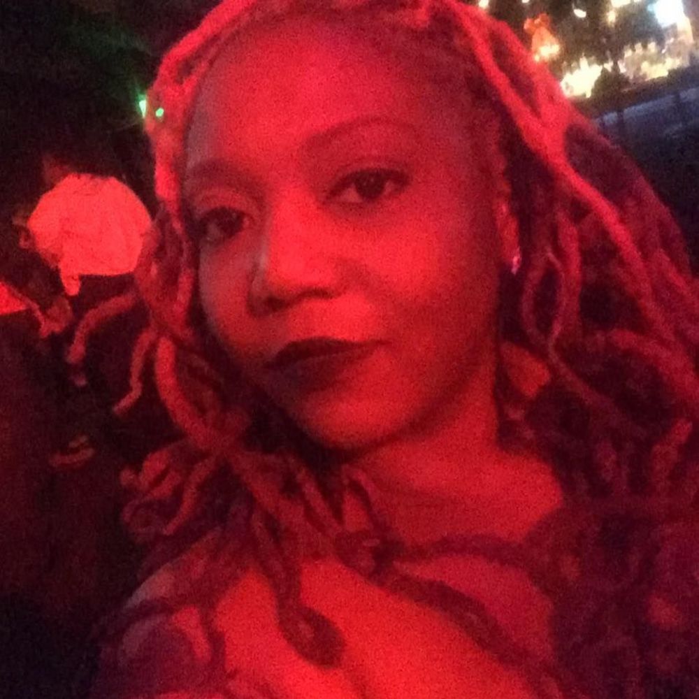 Meet your Posher, Nikki