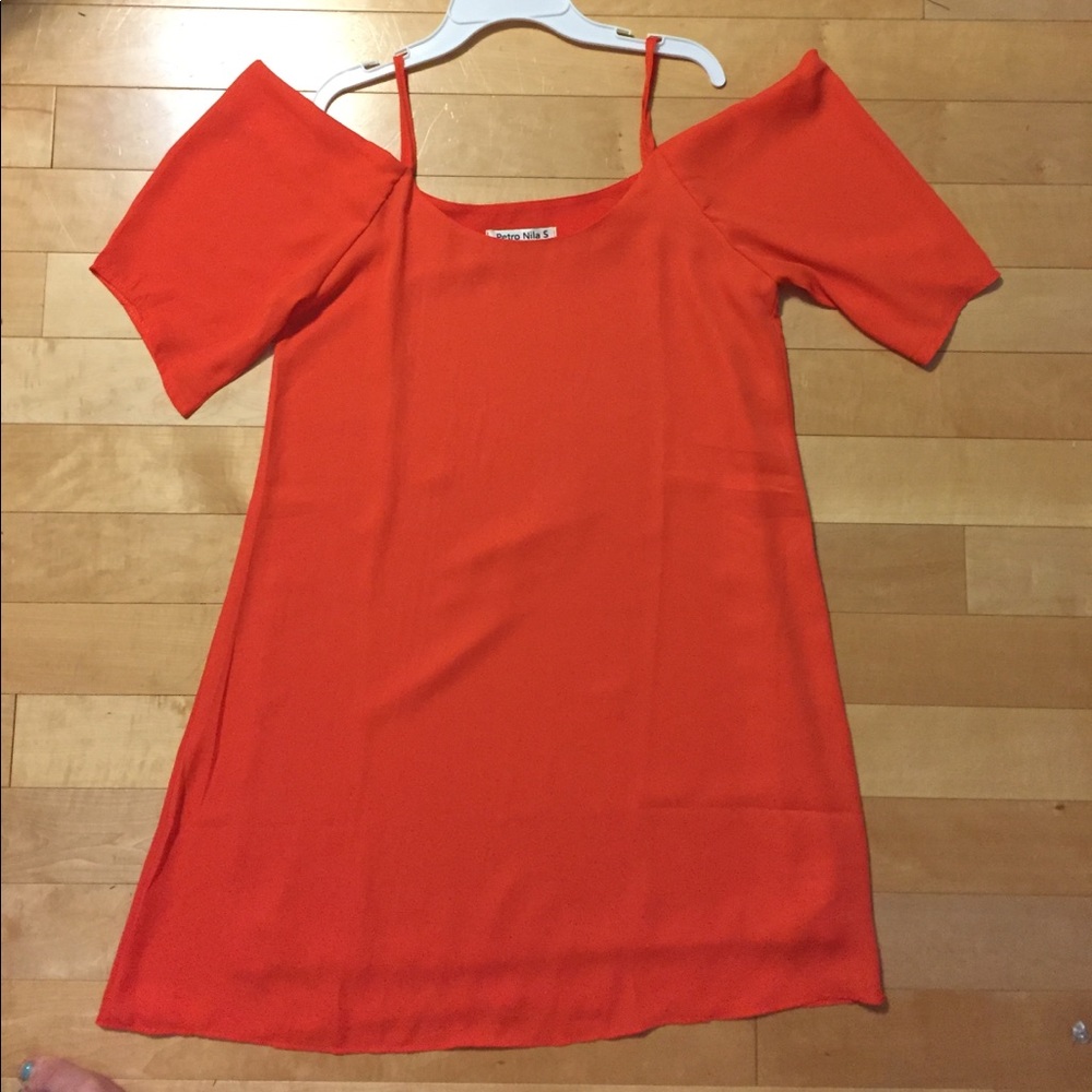 Orange Off-the-Shoulder Sleeve Dress