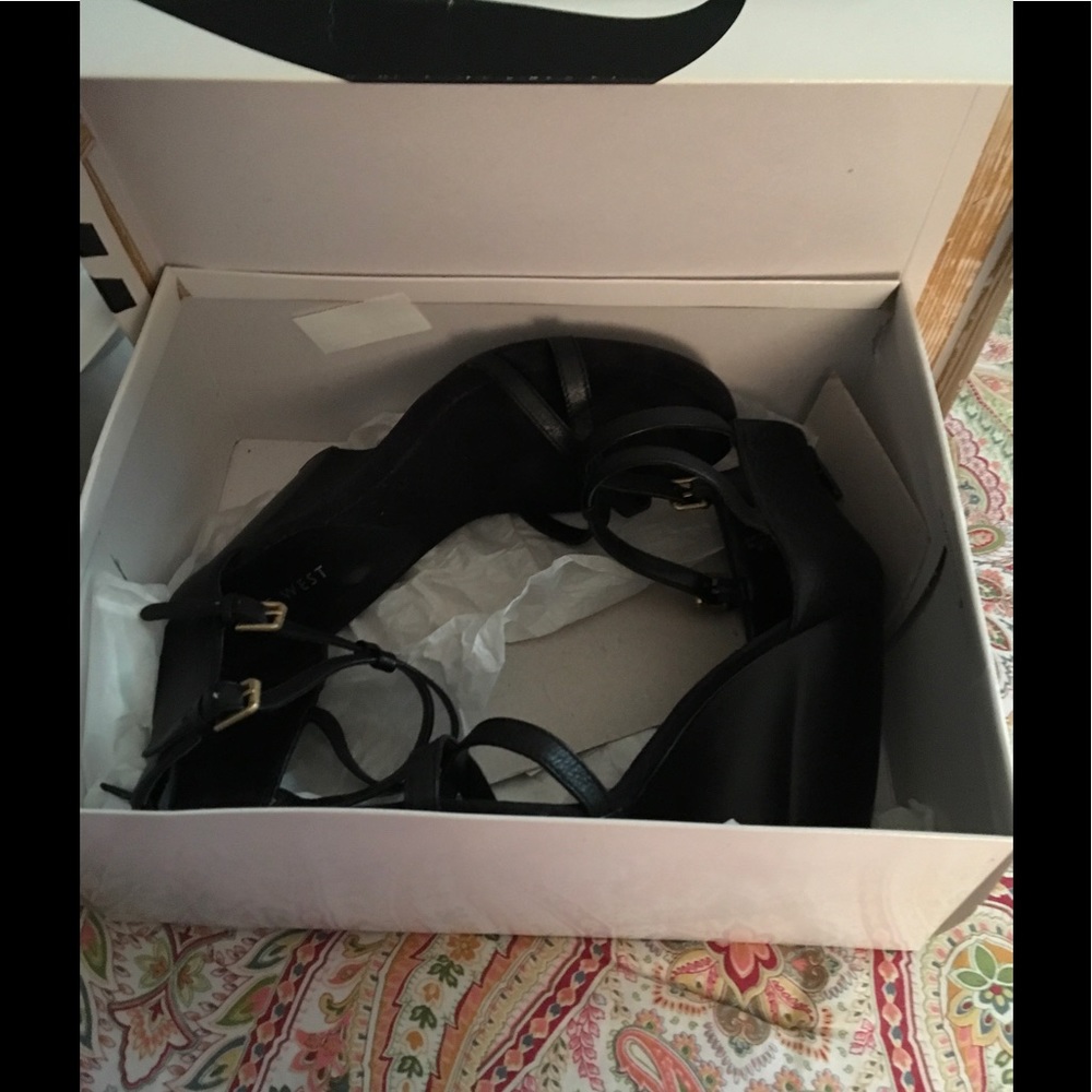 Nine West Wedged Heel Sandals Black Gently Used