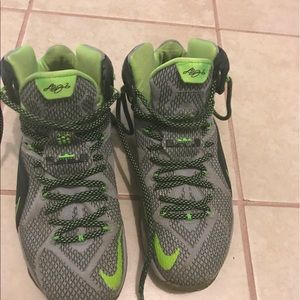 Lebron 12