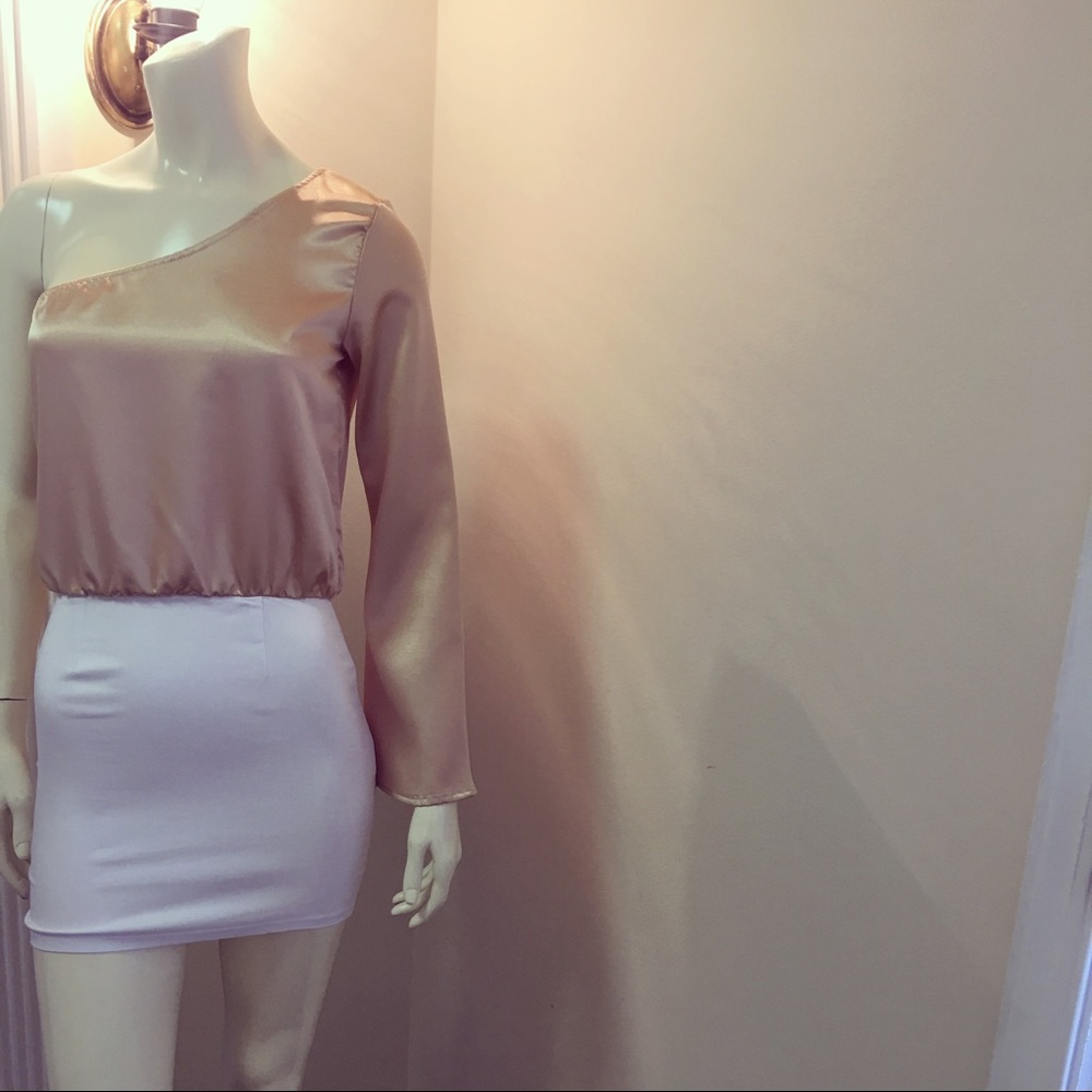 Women's Gold & White Cold Shoulder Dress