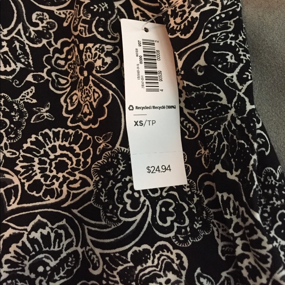 Patterned tank - Picture 2 of 3