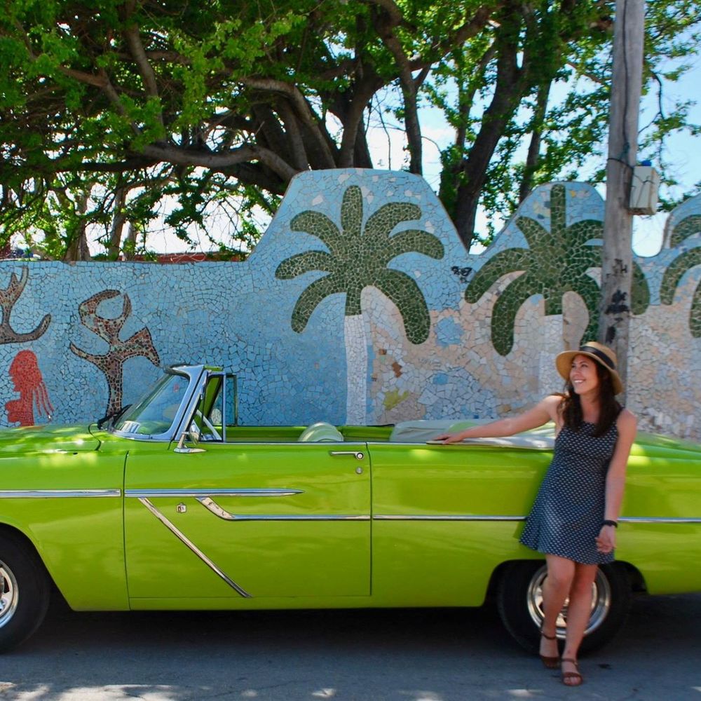 Meet your Posher, Chanel