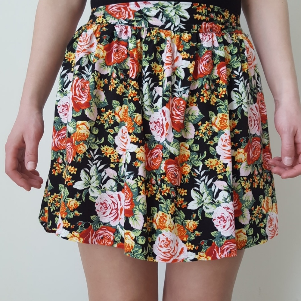 Windsor Timing flower skirt
