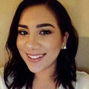 Meet your Posher, Rebecca