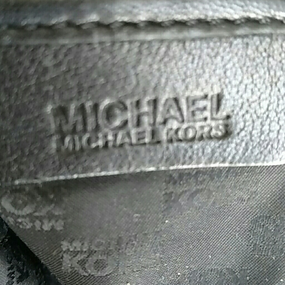 Michael Kors Large Black Leather Chain Strap Tote - Picture 7 of 7