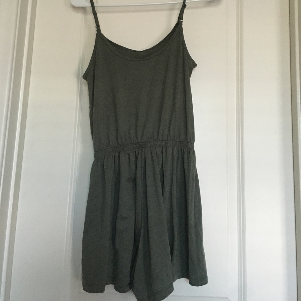H&m basic army green romper - Picture 2 of 2