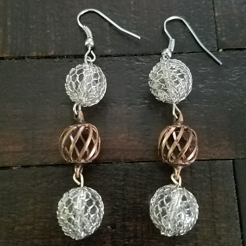 Circle dangle earrings  - NWOT - Handmade