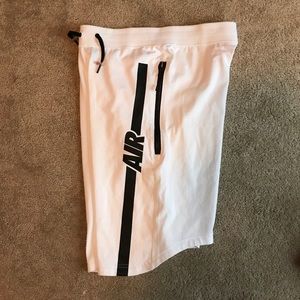 Nike pivot v3 shorts