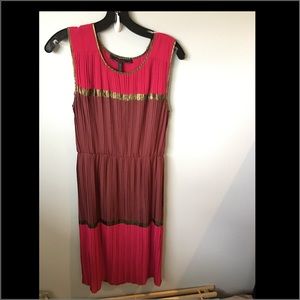 Size XS pleated dress