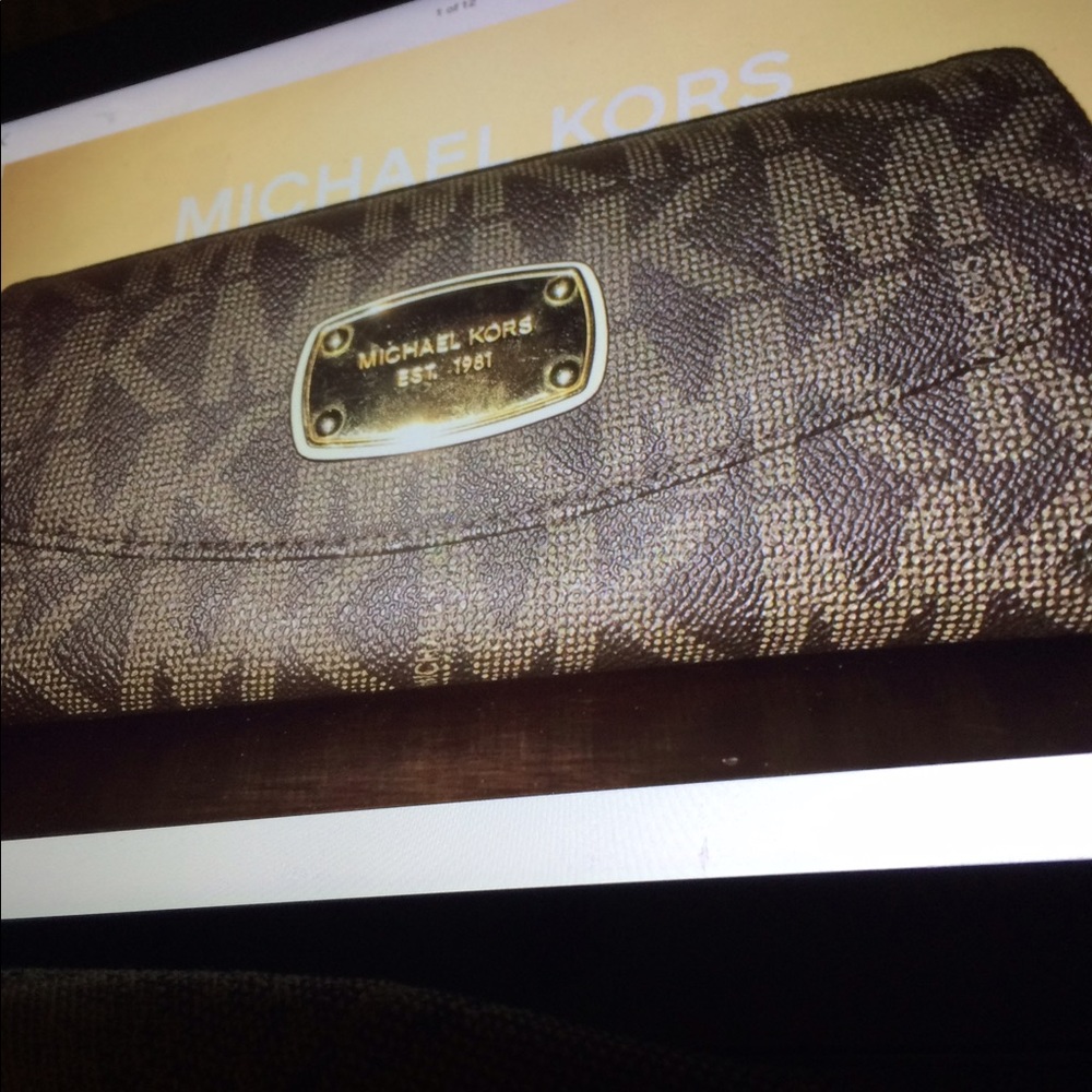 Michael Kors Wallet Jet