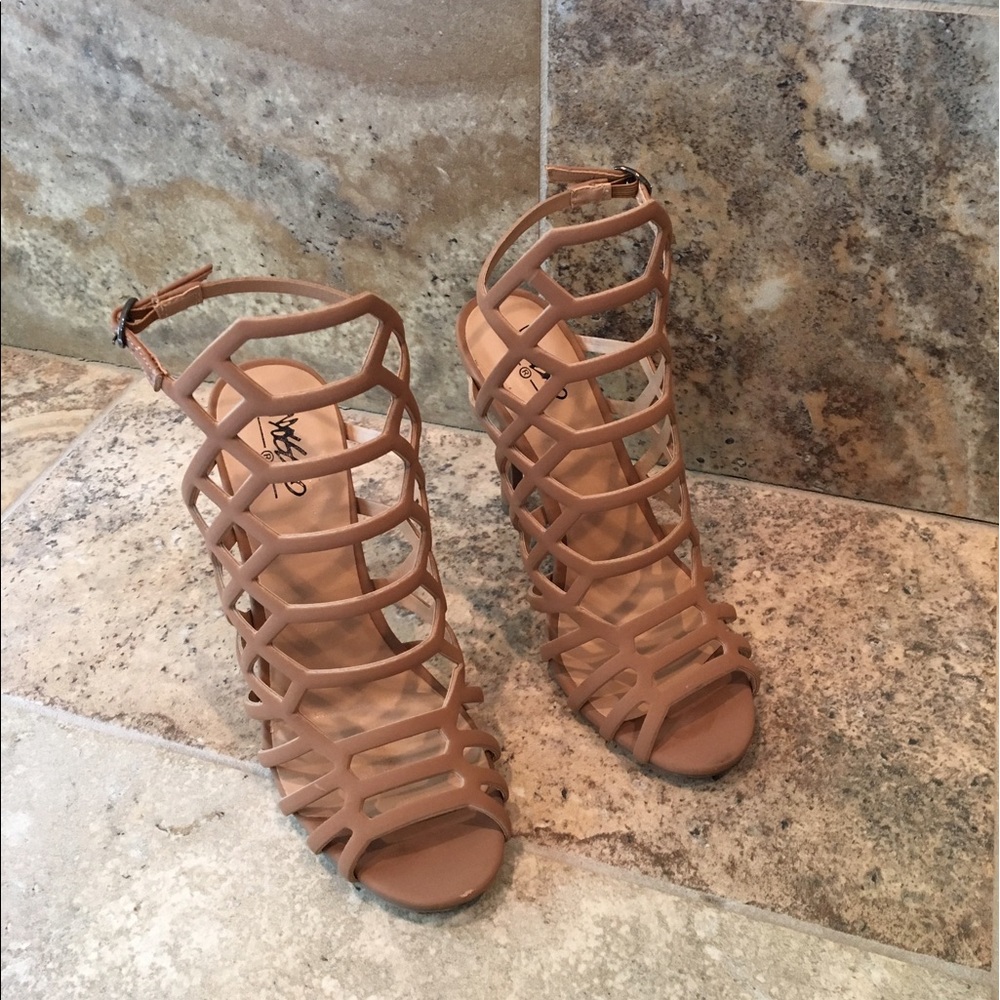 Like new - nude cage heels size 6