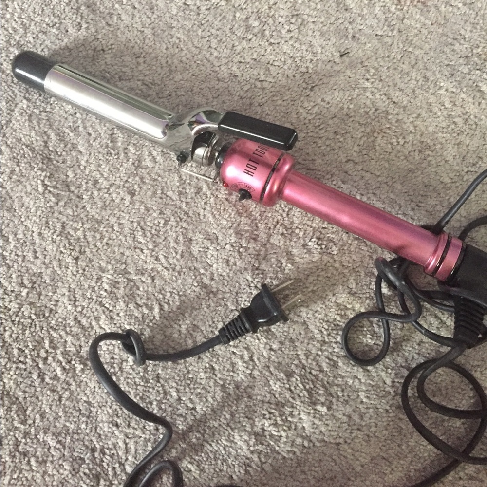 HOT TOOLS curling iron