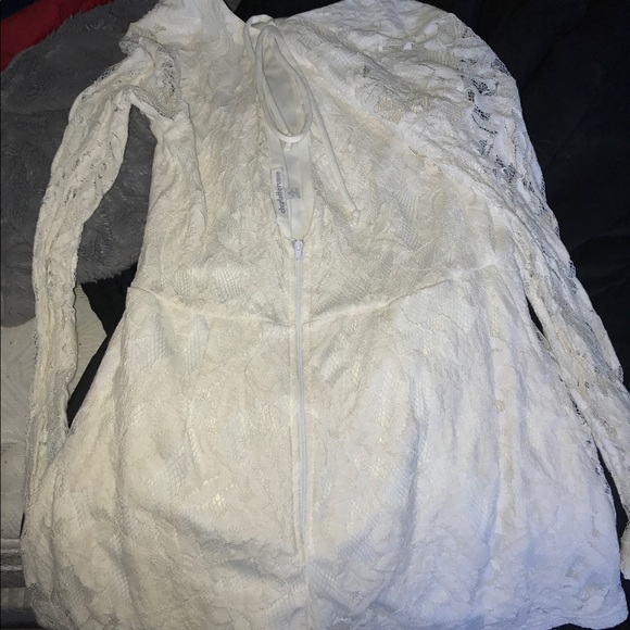 Long Sleeve Open Back Romper - Picture 3 of 3