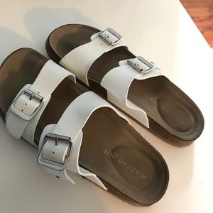 MADDEN GIRL SANDALS