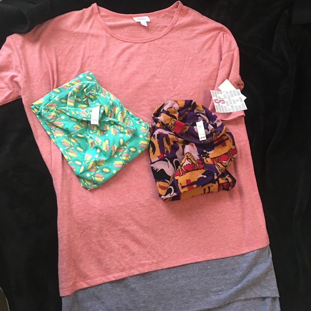 Small lularoe Irma with Two Lularoe OS Leggings