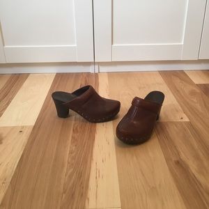 Dansko shoes size 35 woman's