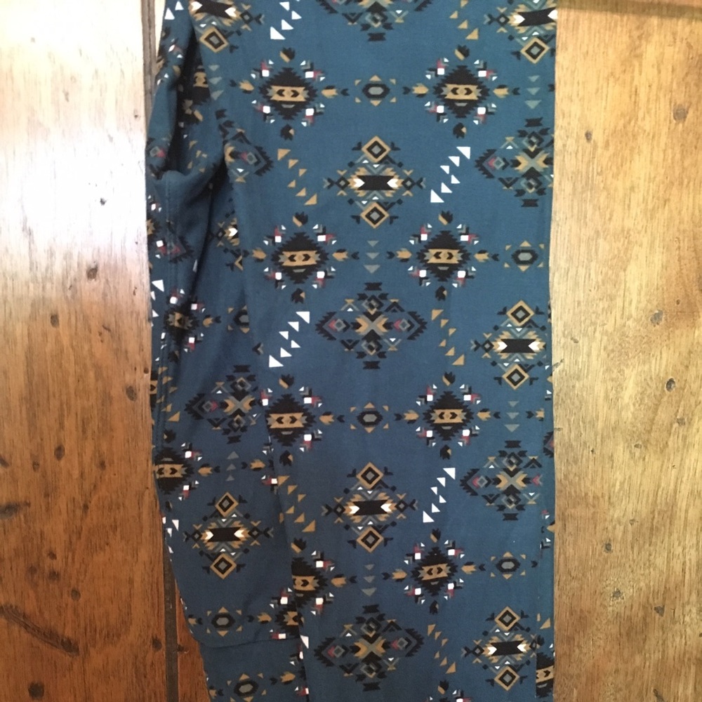 Lularoe OS leggings brand new