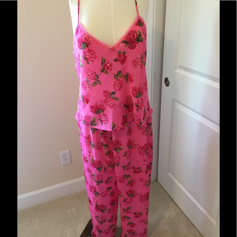 Cruz Large pink pajamas