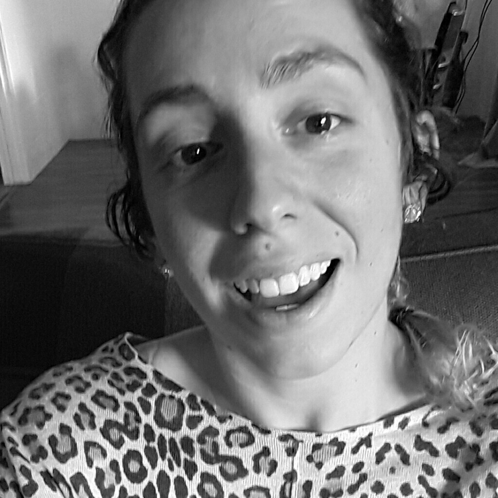 Meet your Posher, Elissa