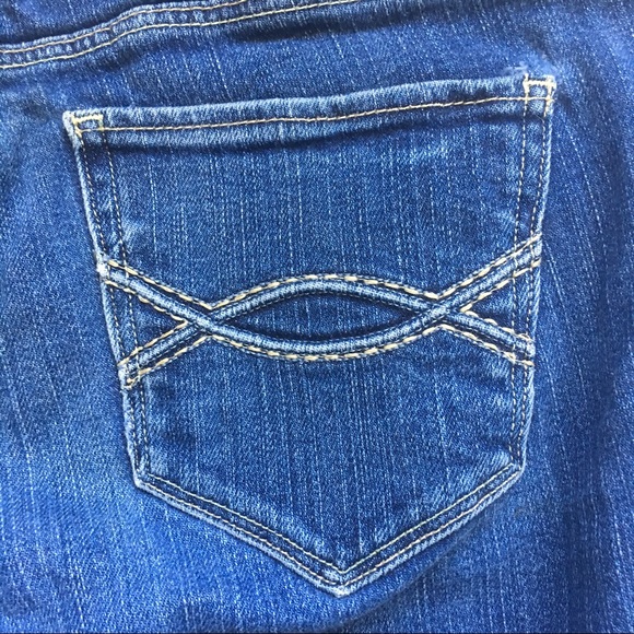 EUC Abercrombie and Fitch Wide Flare Jeans - Picture 7 of 8