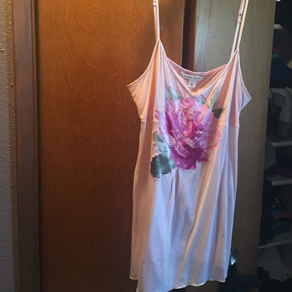 Pink rose tank top - Exc. condition!