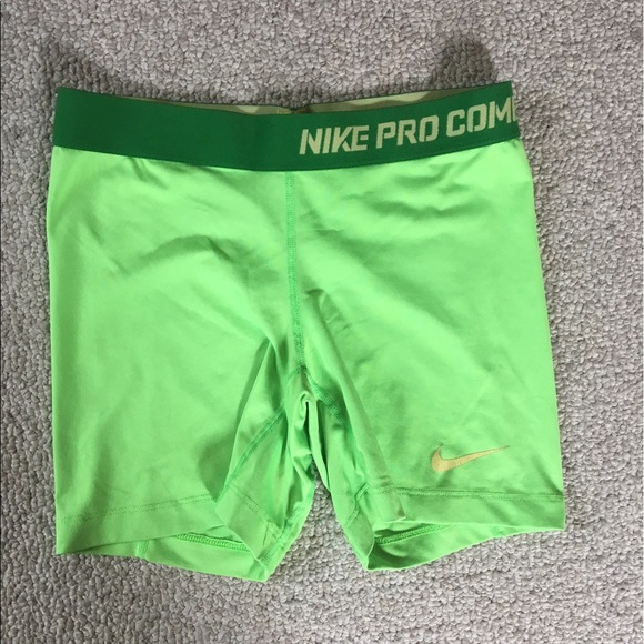 Nike compression shorts - Picture 1 of 2