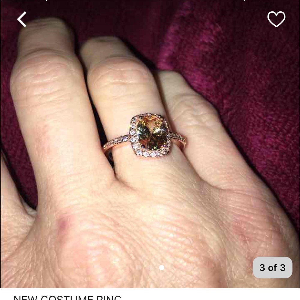 NEW COSTUME RING - Picture 3 of 3