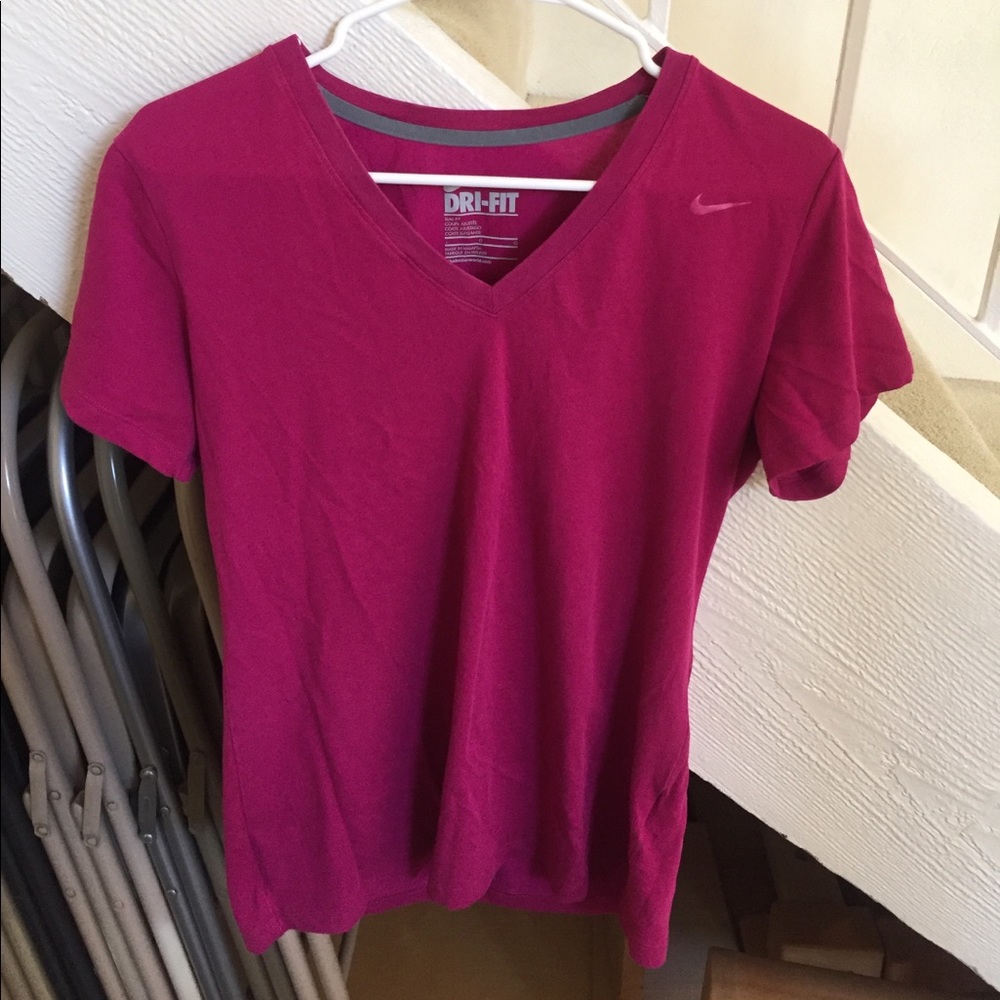 Nike Dri-Fit Top Size L