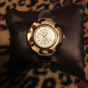 ⬇️⬇️🌸🌸Ladies watch