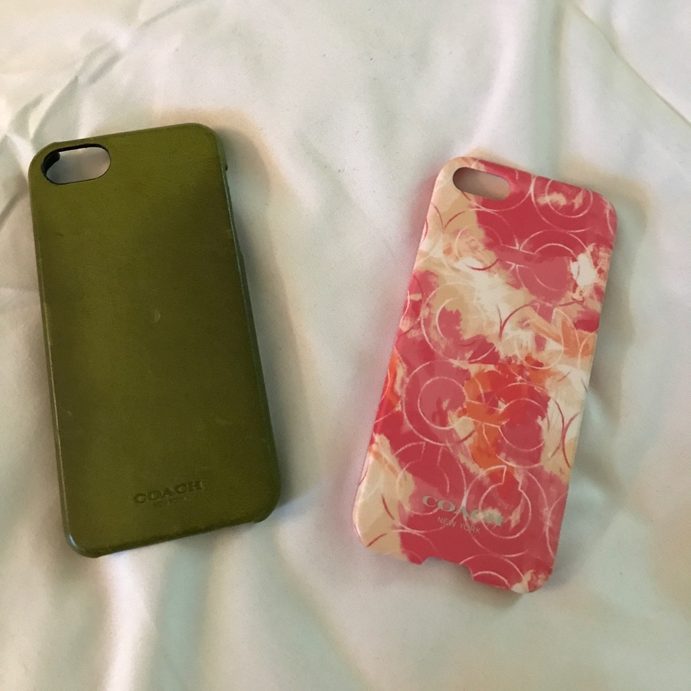 2 Coach iPhone5/5s cases.