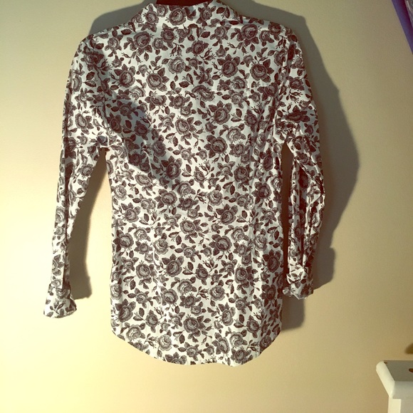 Floral button-up - Picture 2 of 2